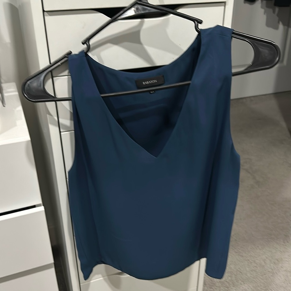 Babaton sleeveless shirt in great condition just no longer fits me
